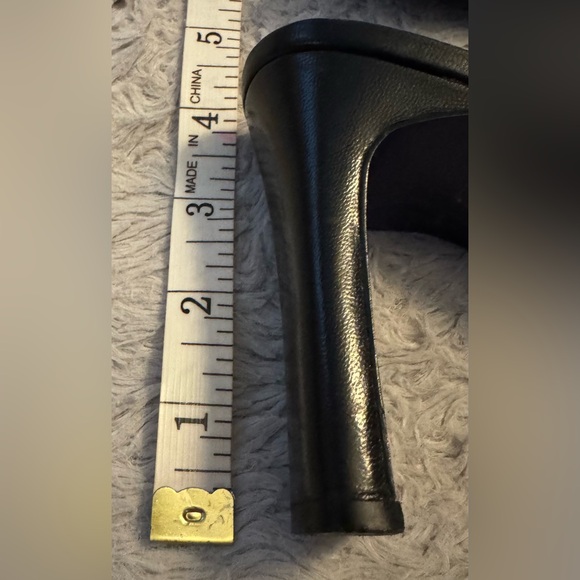 Stefani Collection Western Inspired Black & Cream Closed Toe Elastic Ankle Strap - Picture 11 of 11